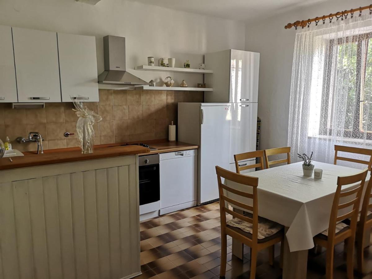 Apartment Kalavojna Rakalj Bagian luar foto